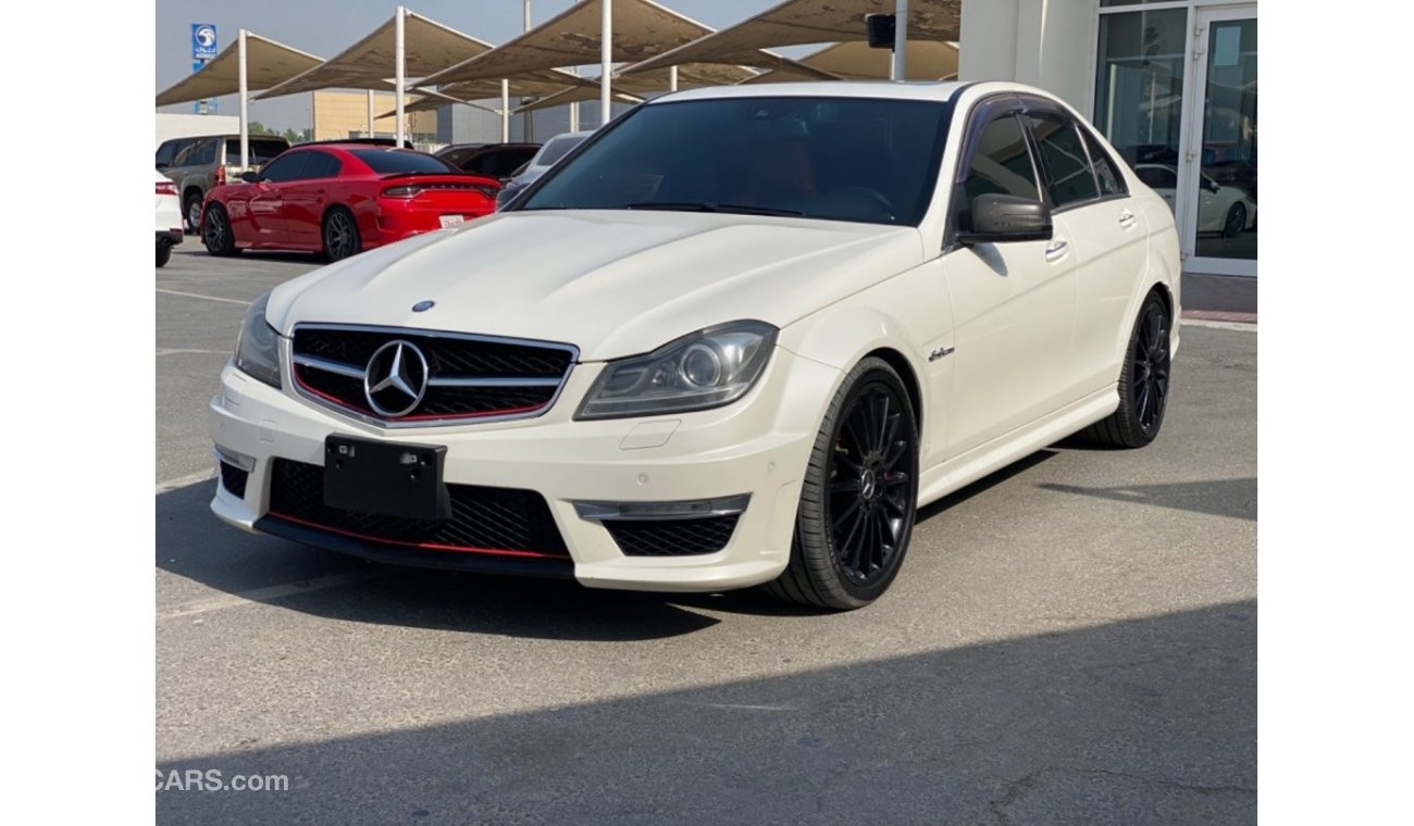 Mercedes-Benz C 63 AMG MERCEDES BENZ AMG C63