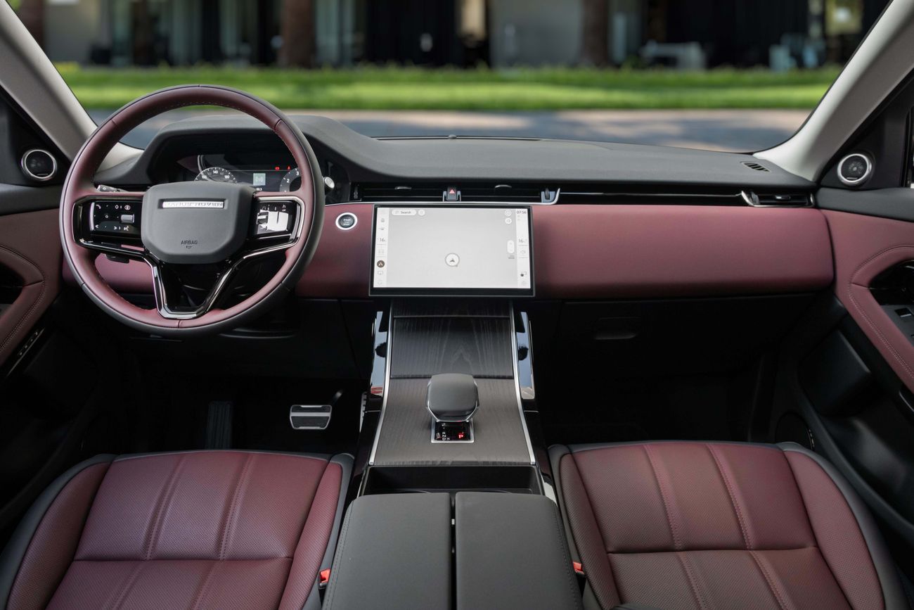 Land Rover Range Rover Evoque Range Rover | 3,721 P.M | 0% Downpayment | EVOQUE SE P250 R DYNAMIC!