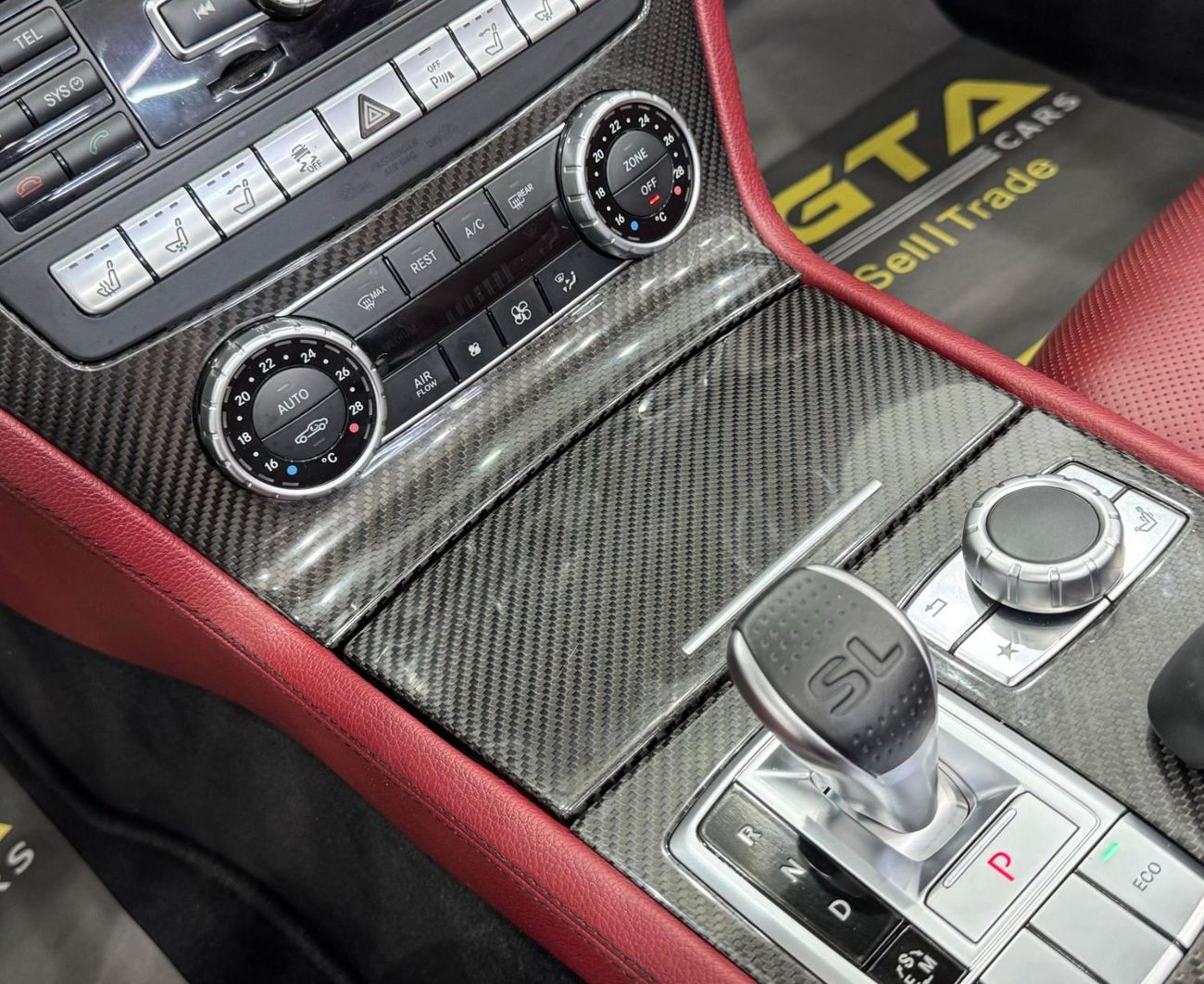 Mercedes-Benz SL 500 Std 4.7L 2013 Mercedes-Benz SL500, Full Service History, Excellent Condition, GCC