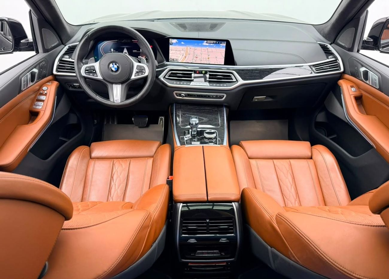بي أم دبليو X7 2022 BMW X7 xDrive40i M-Sport, 2027 BMW Warranty + Service Pack, Low Km, 7 Seater, GCC