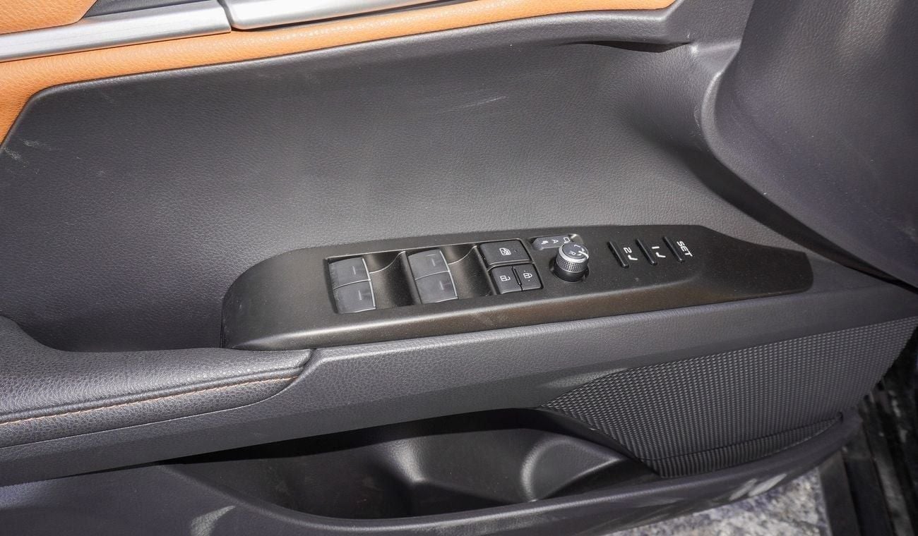 Toyota Camry Lumiere 2.5L Hybrid