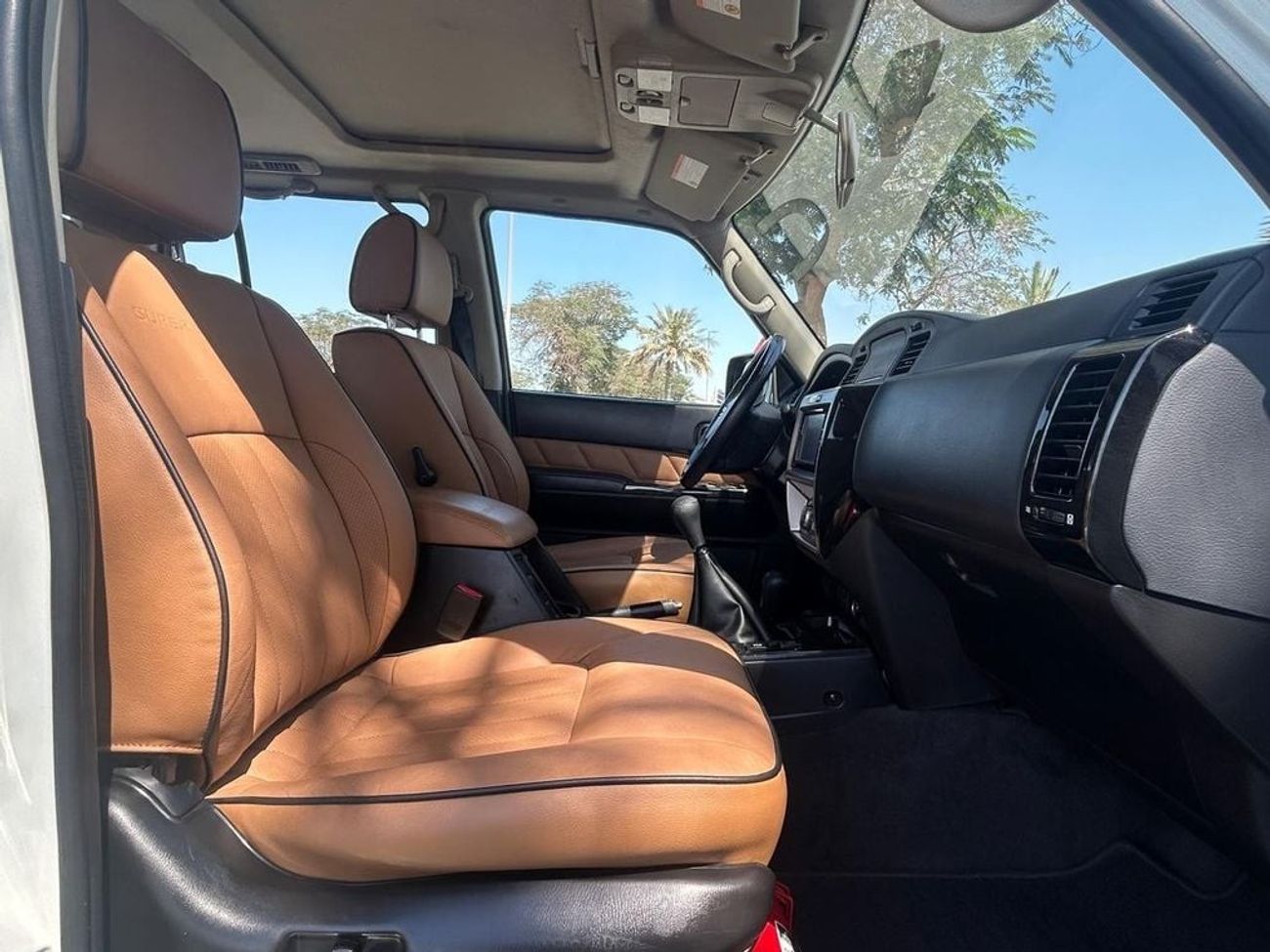 نيسان باترول سوبر سفاري SUPER SAFARI MANUAL TRANSMISSION 2021 GCC SINGLE OWNER IN MINT CONDITION