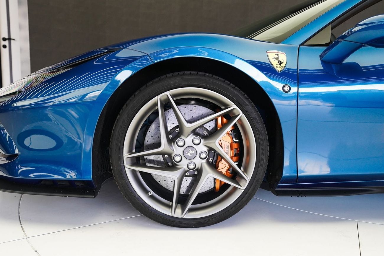 Ferrari F8 Spider 3.9T V8