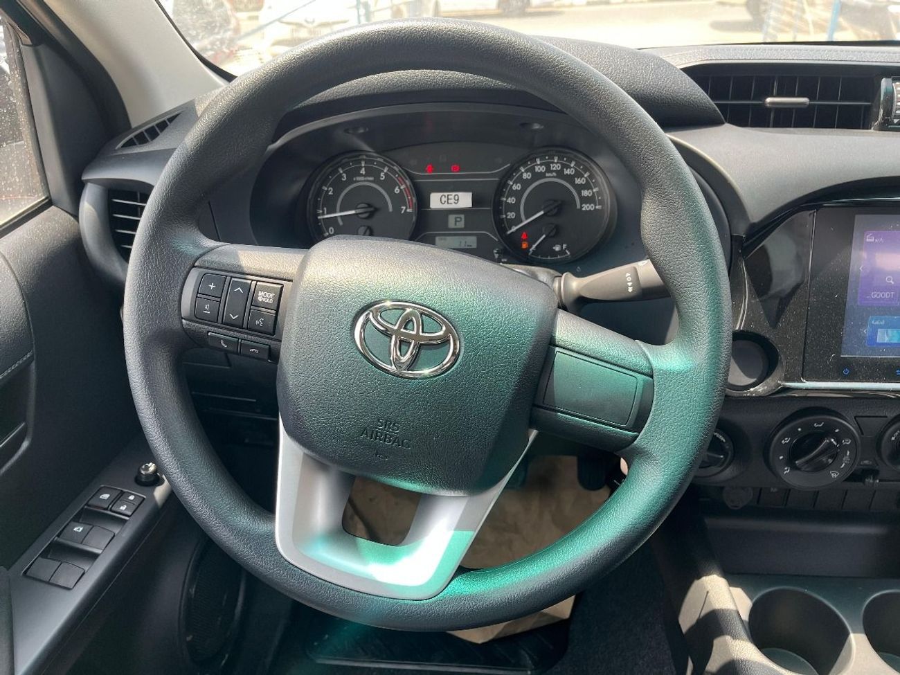 تويوتا هيلوكس HILUX 2.7L AT BASIC 2025