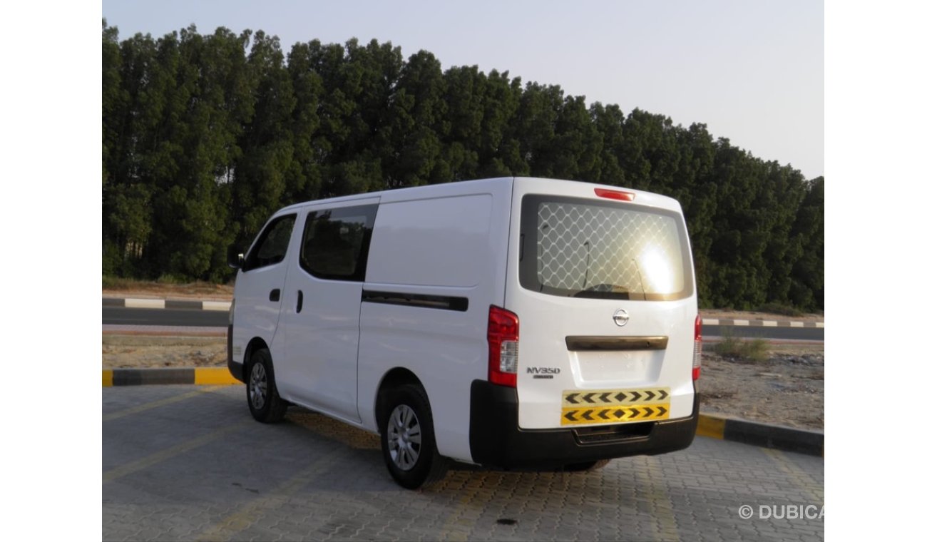 Nissan Urvan 2016 5 seats Ref#588