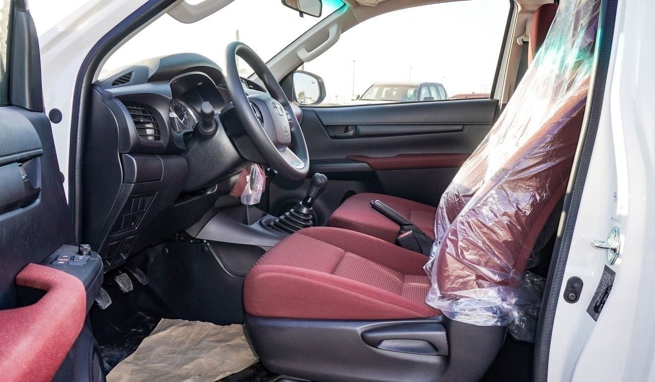 تويوتا هيلوكس GLS 2.7L 4WD M/T