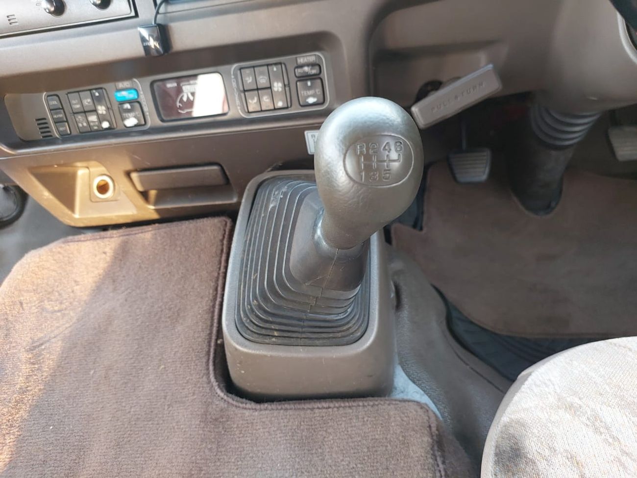 Mitsubishi Rosa MITSUBISHI ROSA BUS RHD 2000 MODEL 4.8 L DIESEL MANUAL(PM00234)