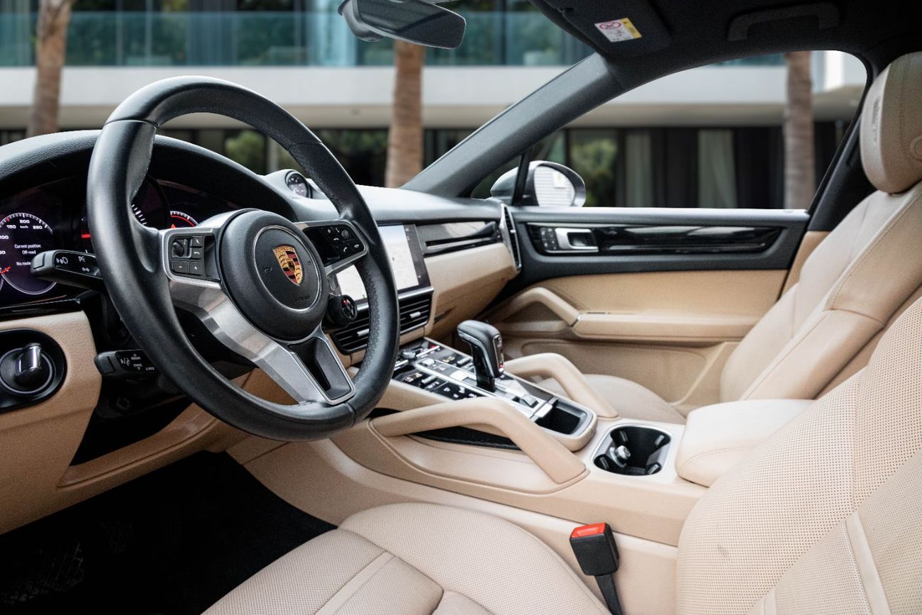 Porsche Cayenne Coupe | 5,581 P.M  | 0% Downpayment | Low Mileage!