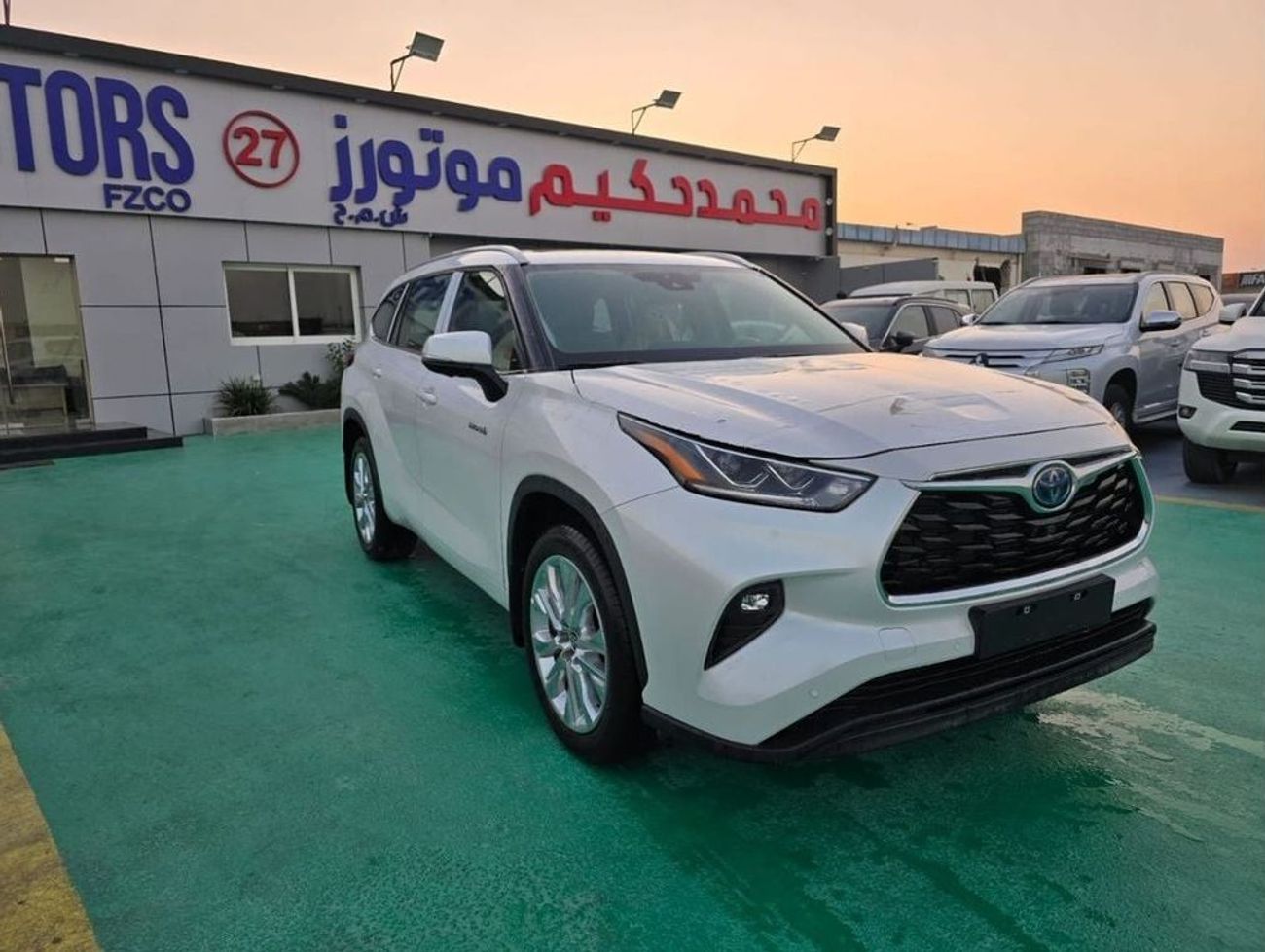 Toyota Highlander 2.5L Hybrid VXR (AWD)