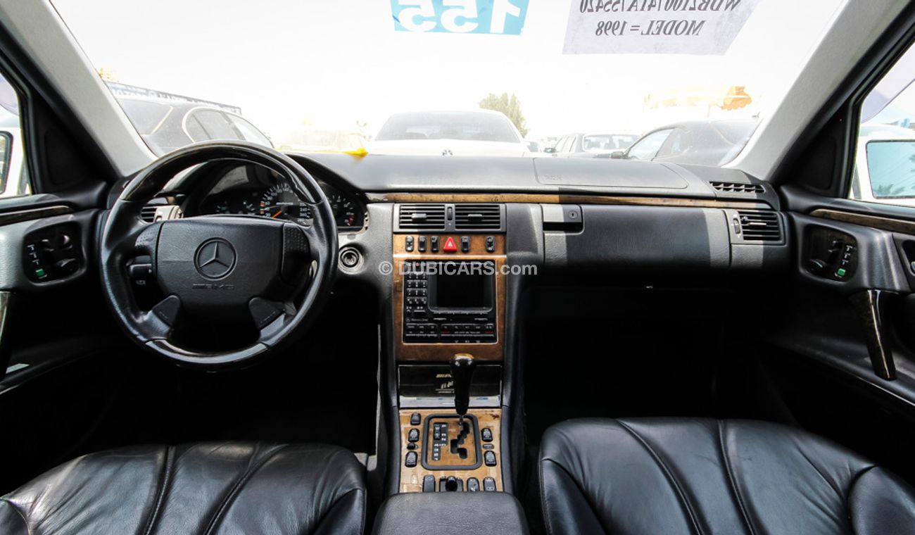 Mercedes-Benz E 55 AMG