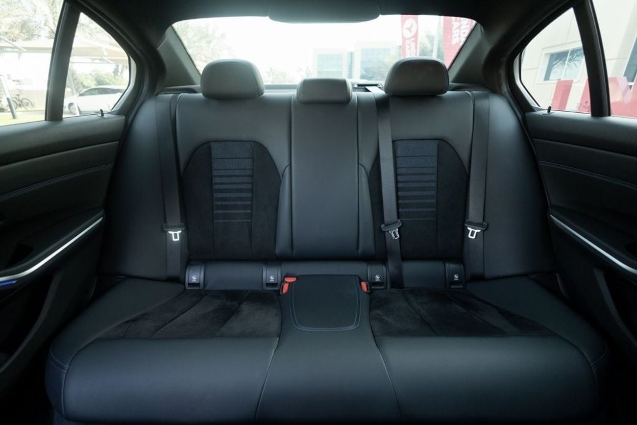 BMW 330i M Sport 2.0L (255 HP)