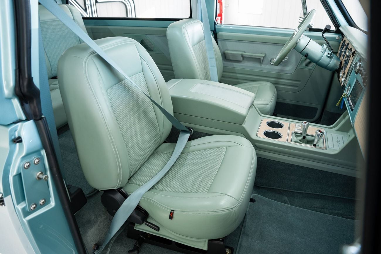 شيفروليه بليزر K5 Velocity Restorations LT1 10 Speed Pro Touring Restomod