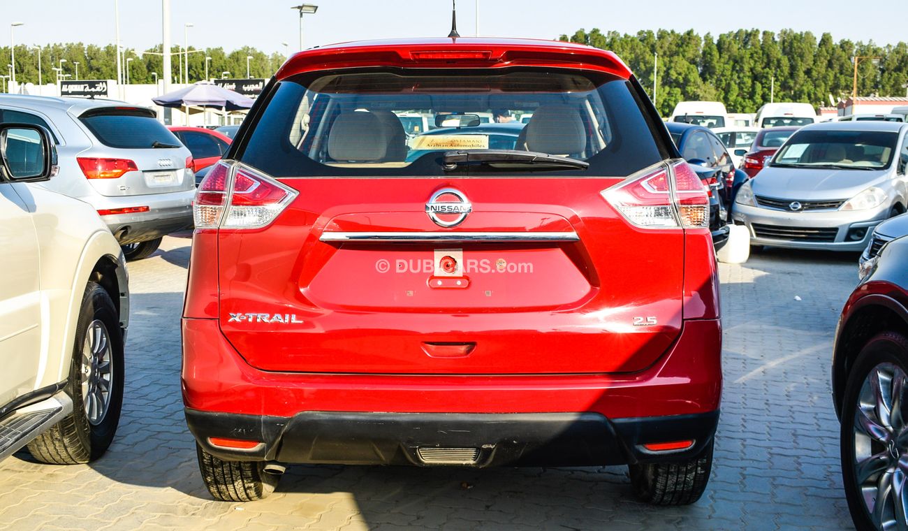 Used Nissan XTrail 2.5 2015 for sale in Dubai 359618