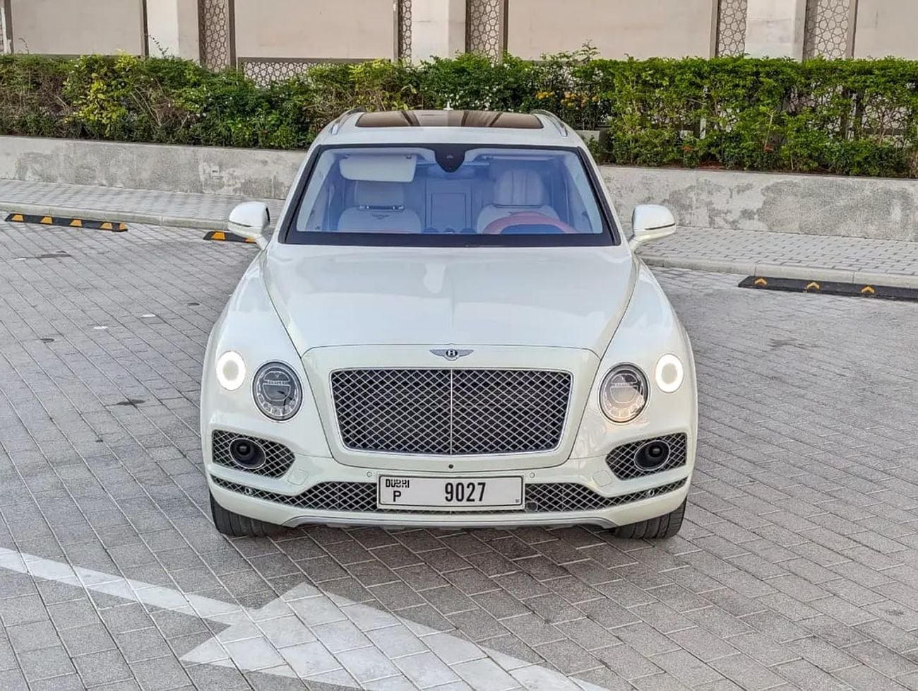 Bentley Bentayga W12 AWD GCC Specs