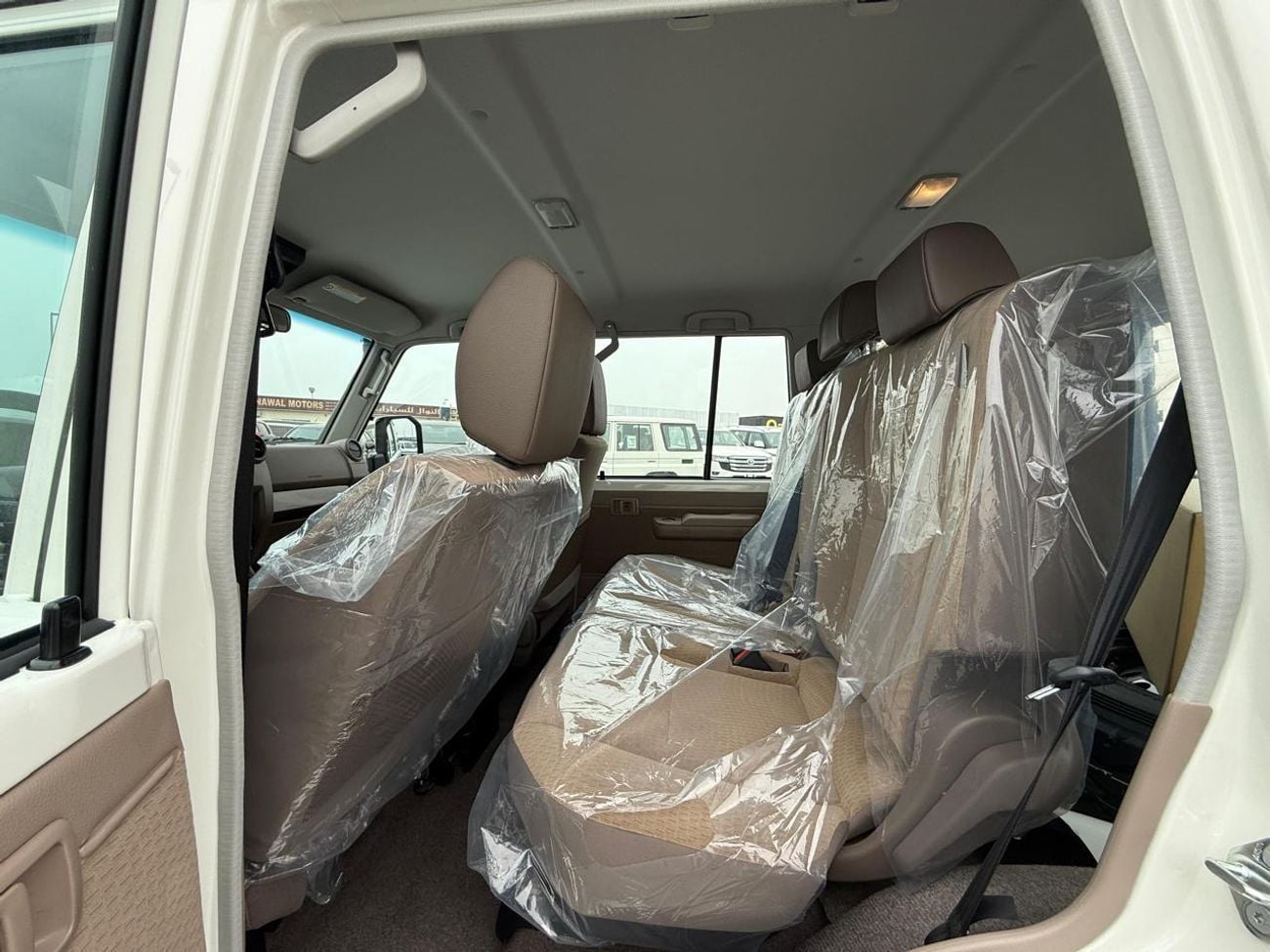 تويوتا لاند كروزر 70 EXPORT ONLY - LC76 2.8 E Automatic - Basic with diff lock