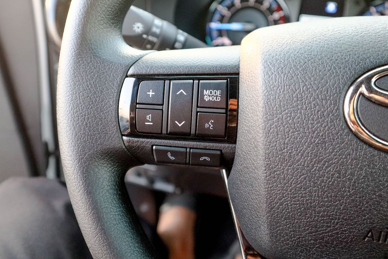 تويوتا هيلوكس Adventure 4.0L