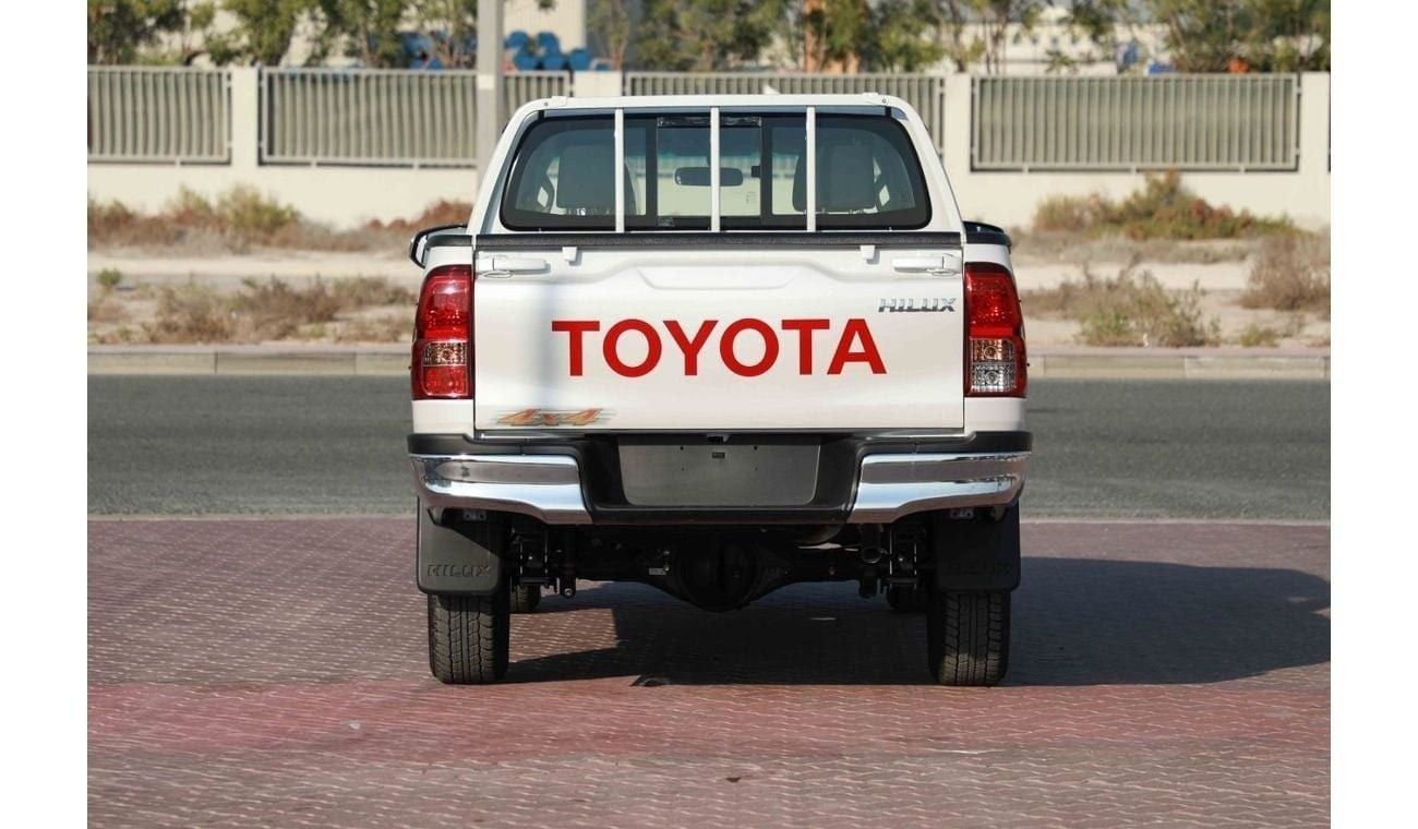 Toyota Hilux 2025 TOYOTA HILUX LOW 2.7 - PLATINUM WHITE PEARL inside BLACK | Export Only