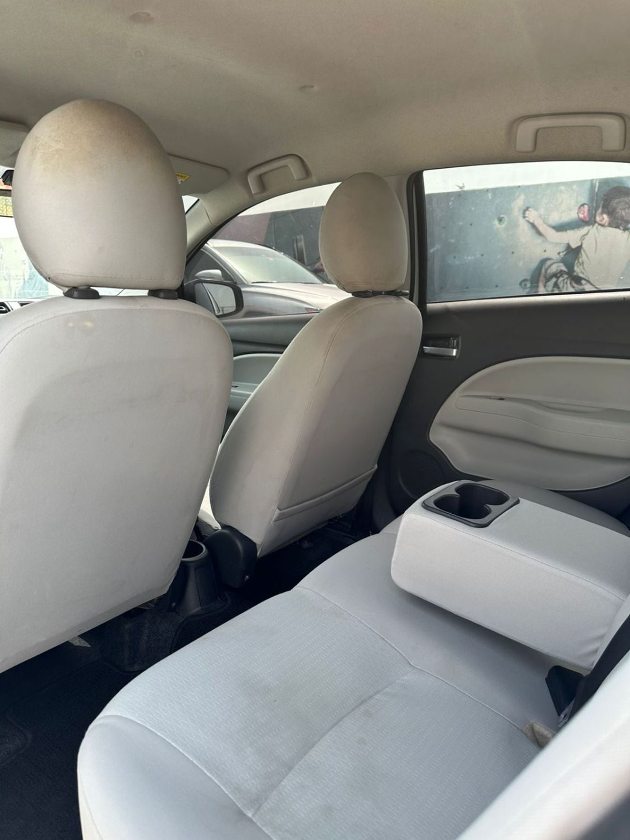 ميتسوبيشي اتراج GLX Base 1.2L