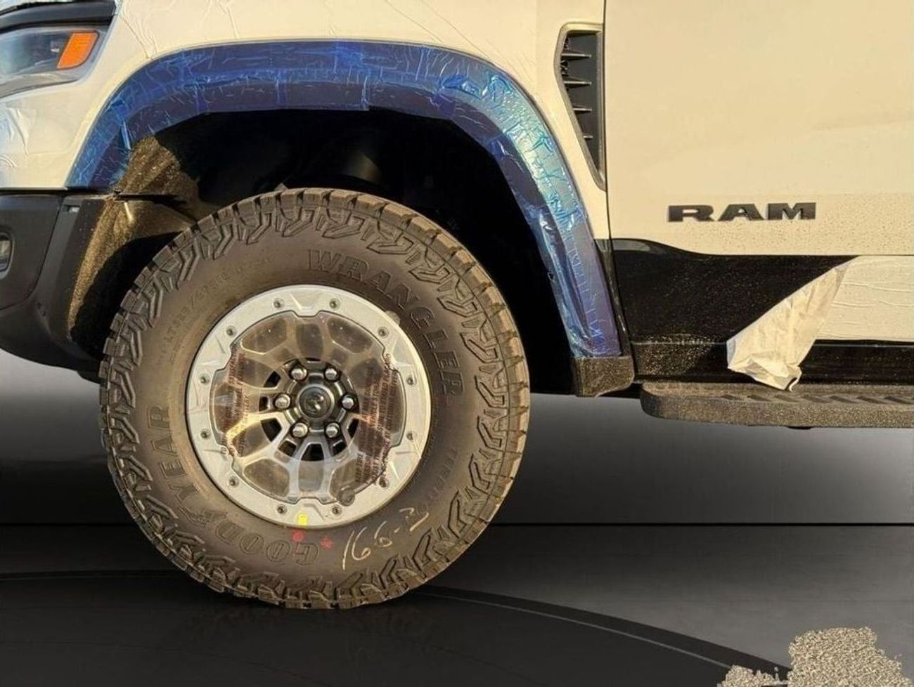 رام 1500 EXPORT PRICE - RHO 3.0L HO TWIN TURBO 2025 (FULL OPTION)