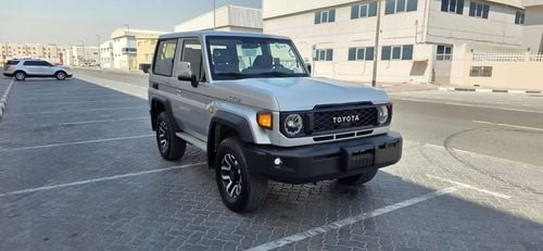 Toyota Land Cruiser 70 4.0 FULL OPTION