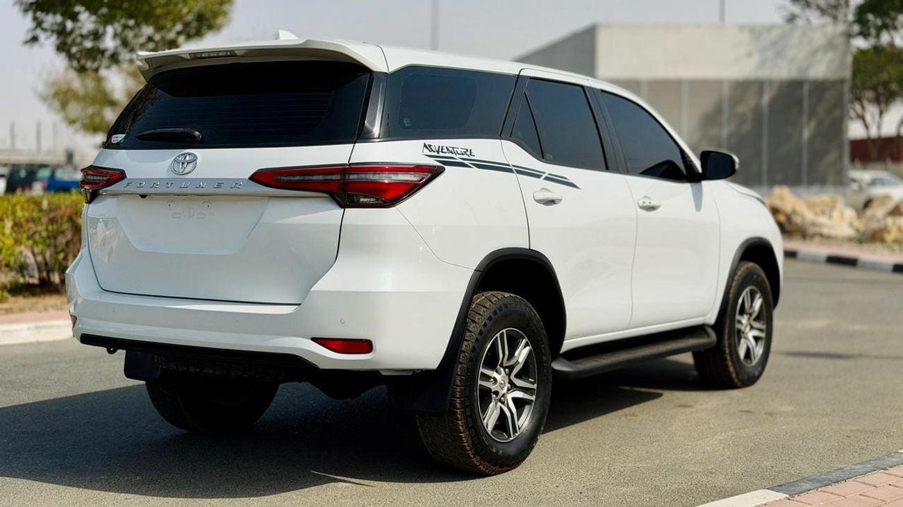 تويوتا فورتونر 2023| 2.8L DIESEL ENGINE | AT | RHD | PUSH START ENGINE | PREMIUM LEATHER SEATS | DIGITAL ODOMETER |