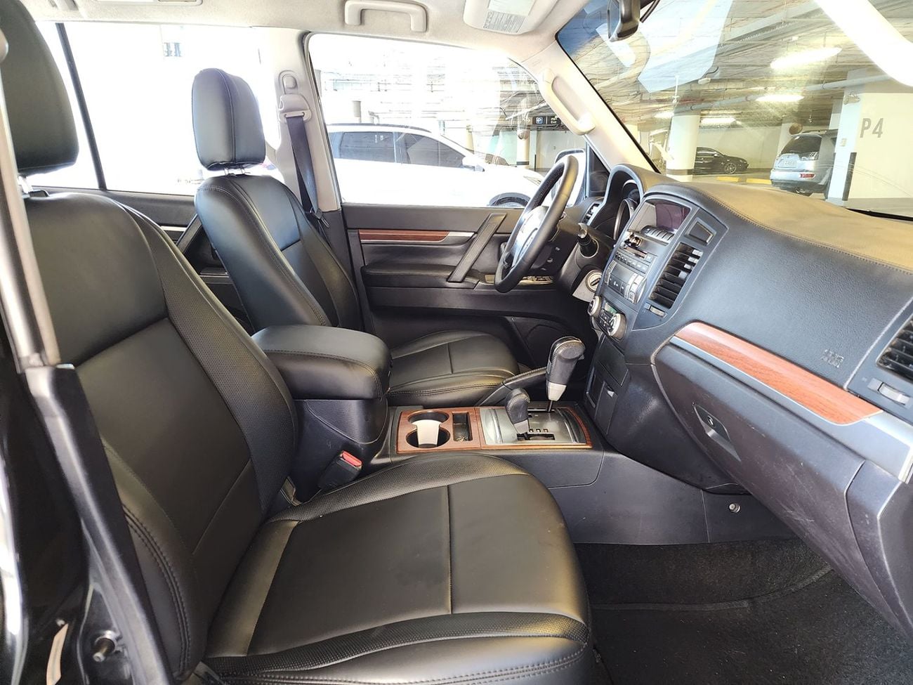 Mitsubishi Pajero GLS LOWLINE