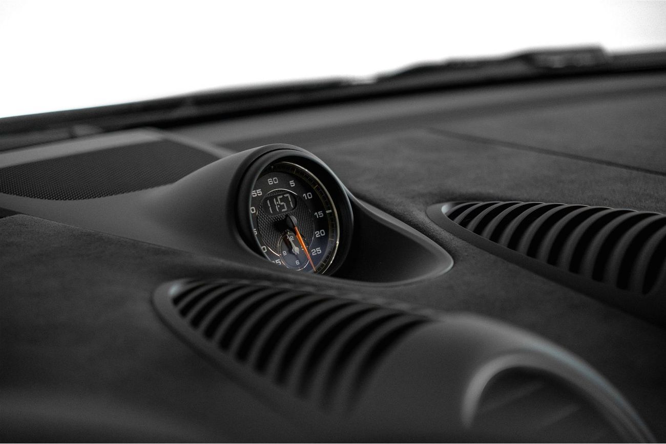 Porsche 718 Cayman GT4 RS 4.0L (493 HP) A/T Weissach package