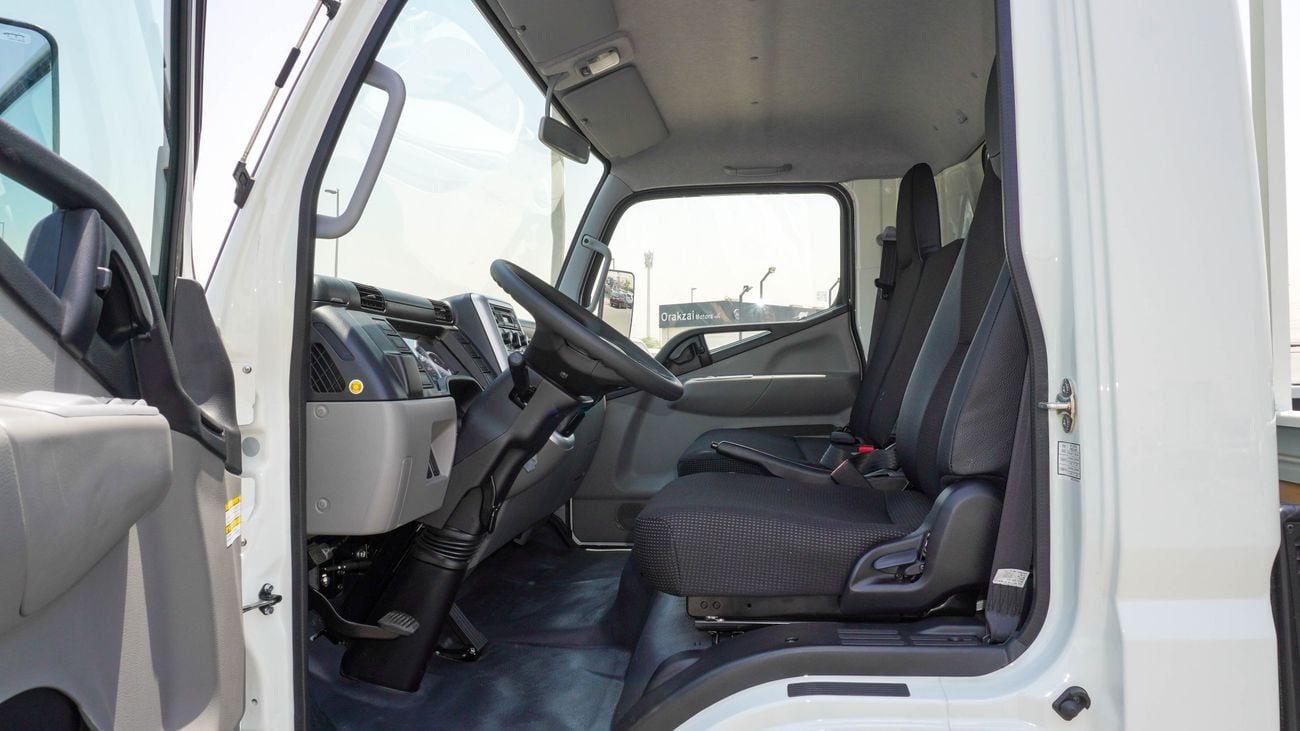 Mitsubishi Canter Van