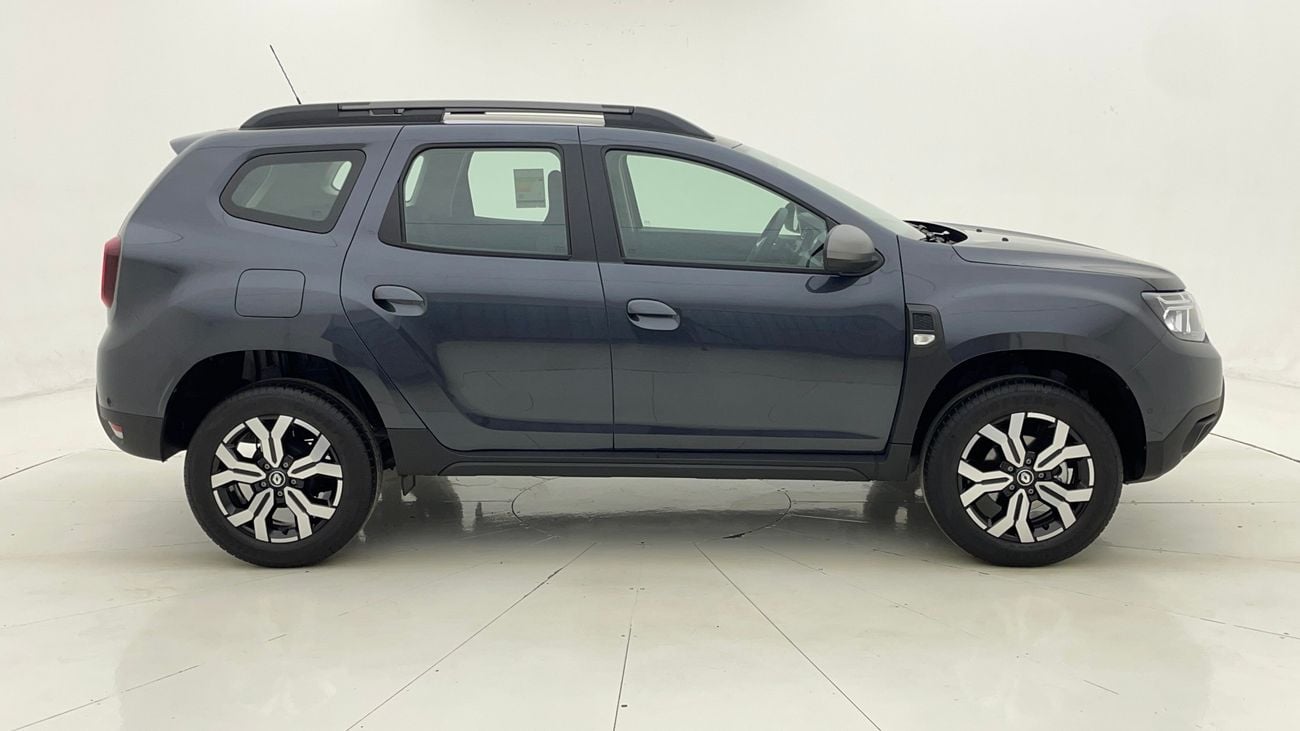 Renault Duster LE 1.6 | Zero Down Payment | Home Test Drive