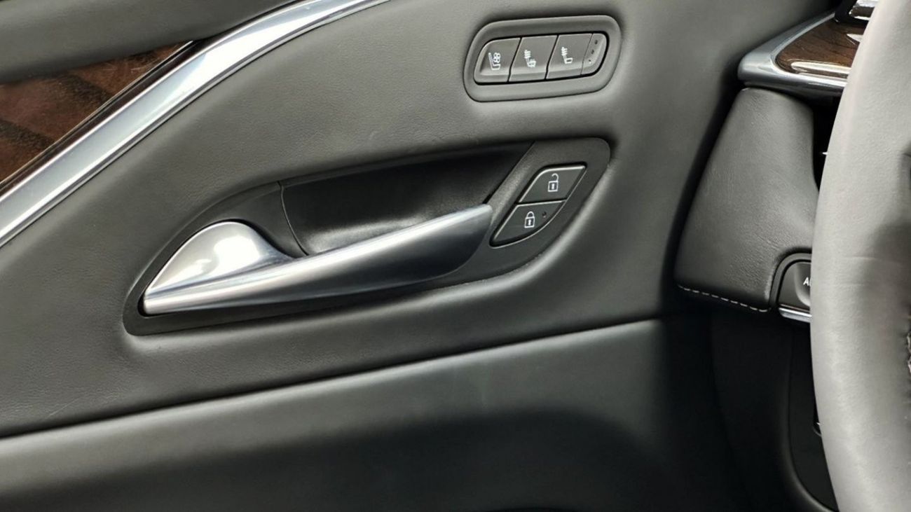 كاديلاك إسكالاد Sport Platinum 6.2L V8 For Export