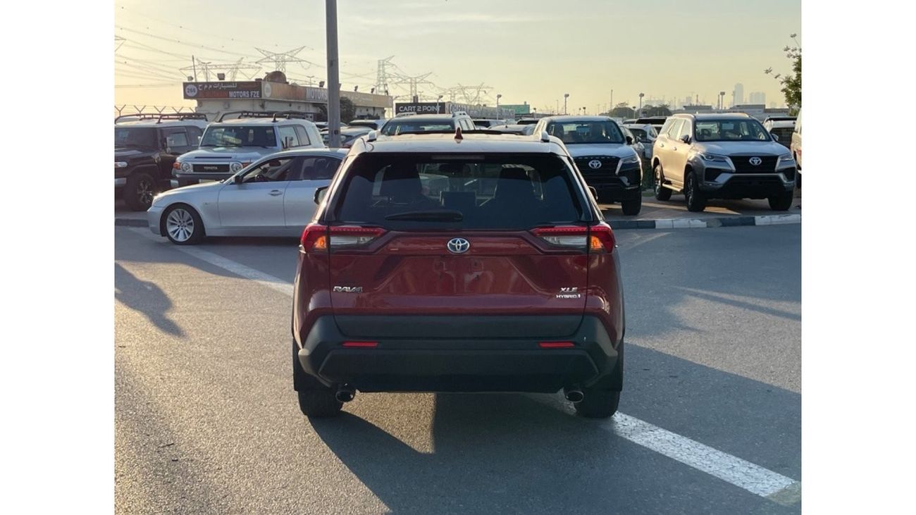 Toyota RAV4 2021 TOYOTA RAV4 XLE HYBRID 4x4 FULL OPTIONS IMPORTED FROM USA