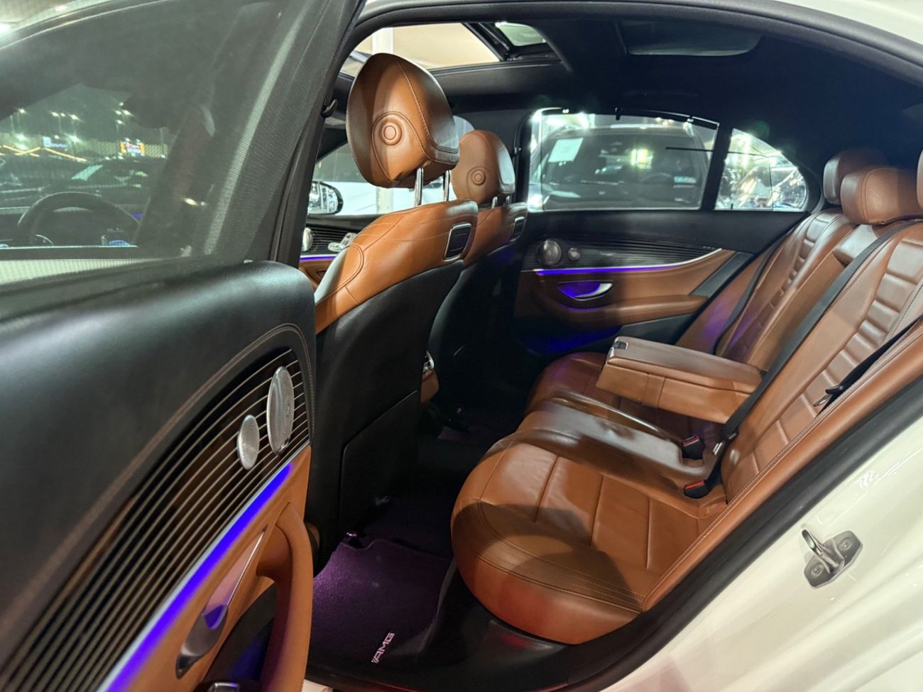 مرسيدس بنز E300