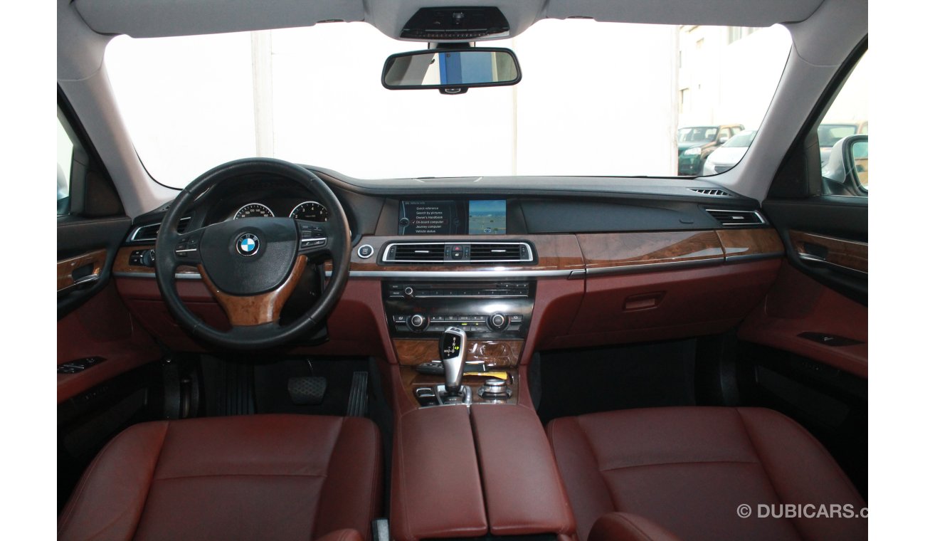 بي أم دبليو 730 LI 3.0L V6 2012 MODEL FULL OPTION