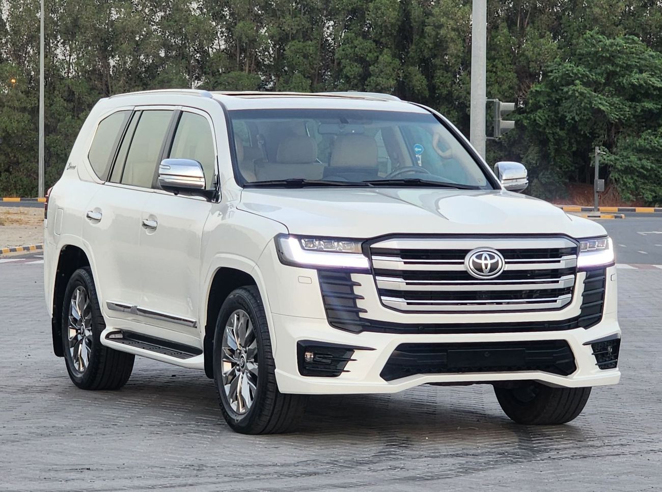 Toyota Land Cruiser VX.R V8 upgrade 2023