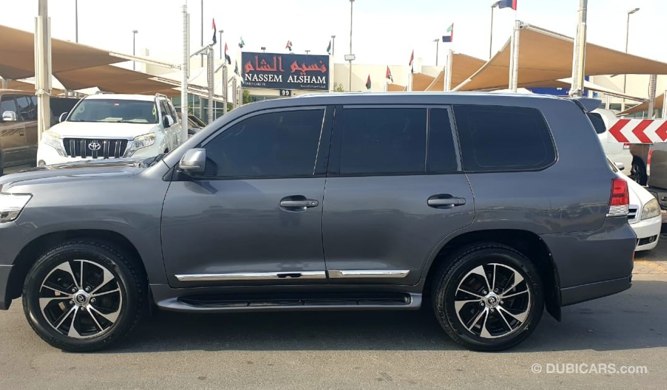 Toyota Land Cruiser V6 GXR upgrade 2021