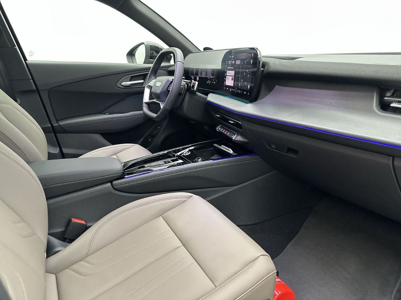 Audi Q3 SUV TFSI quattro 204hp Premium Edition (Ref# 21143)