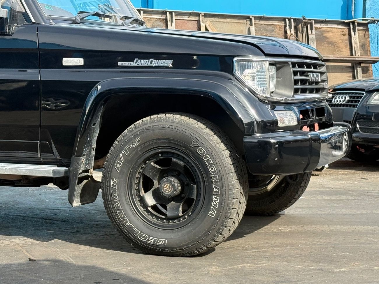 Toyota Land Cruiser 70 4WD- 7 Seater