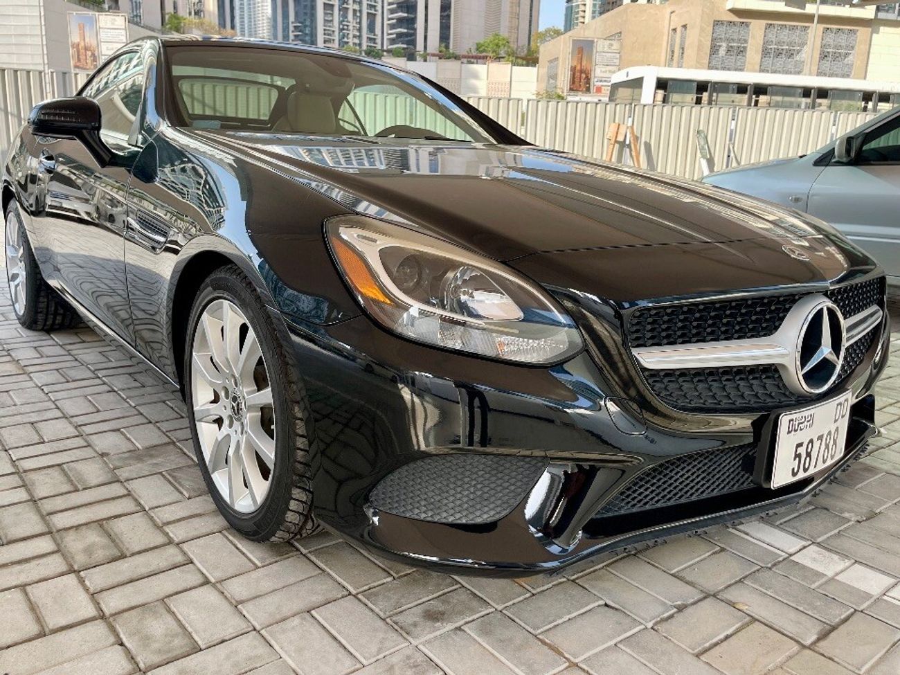 Mercedes-Benz GLA 250 Slc300 2018 excrllent condition low millage