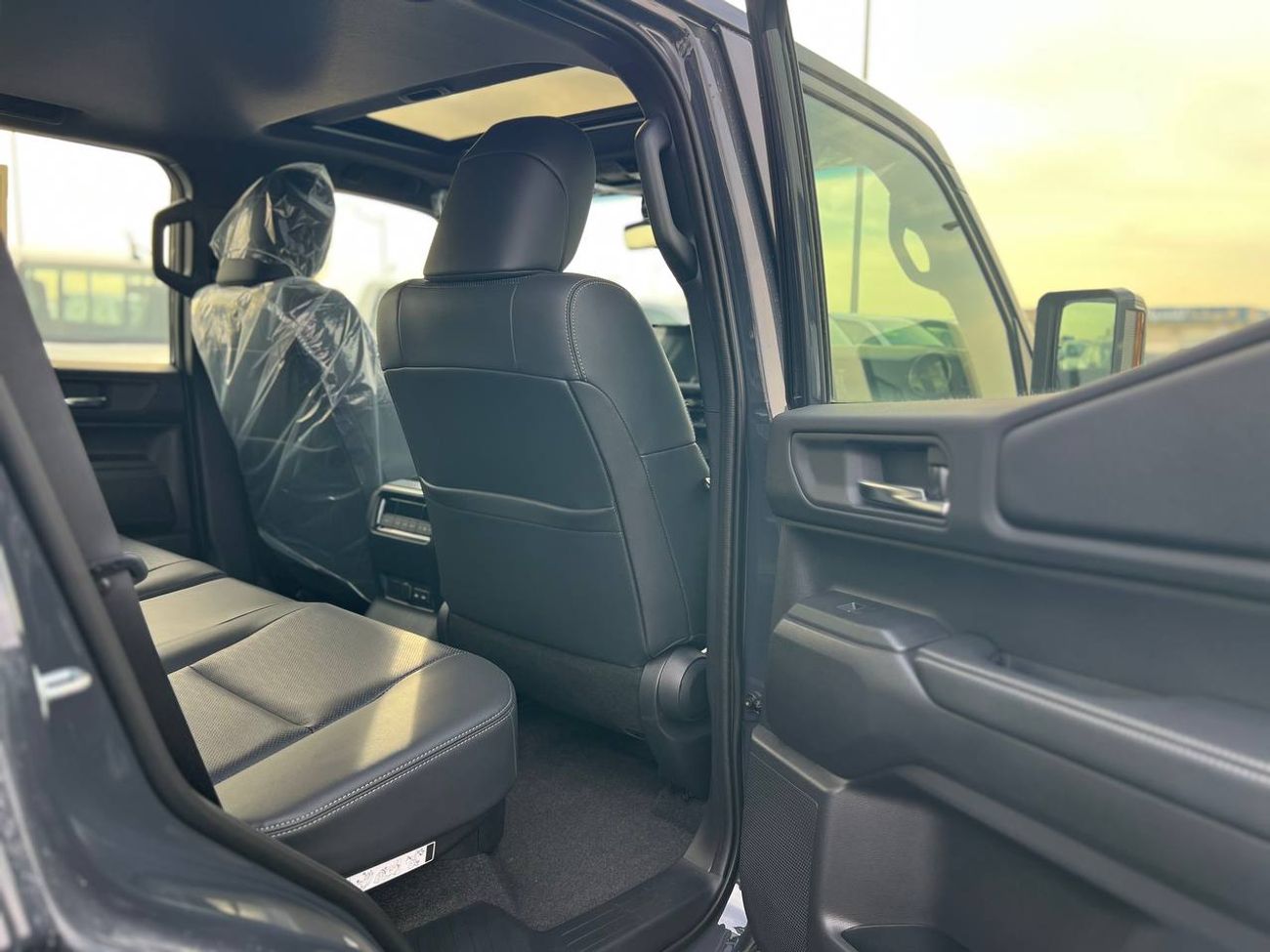 تويوتا برادو 2.8L DSL A/T // 2026 // High Option With Radar , Cooling & Heating Seats , DVD&Back Camera // Specia