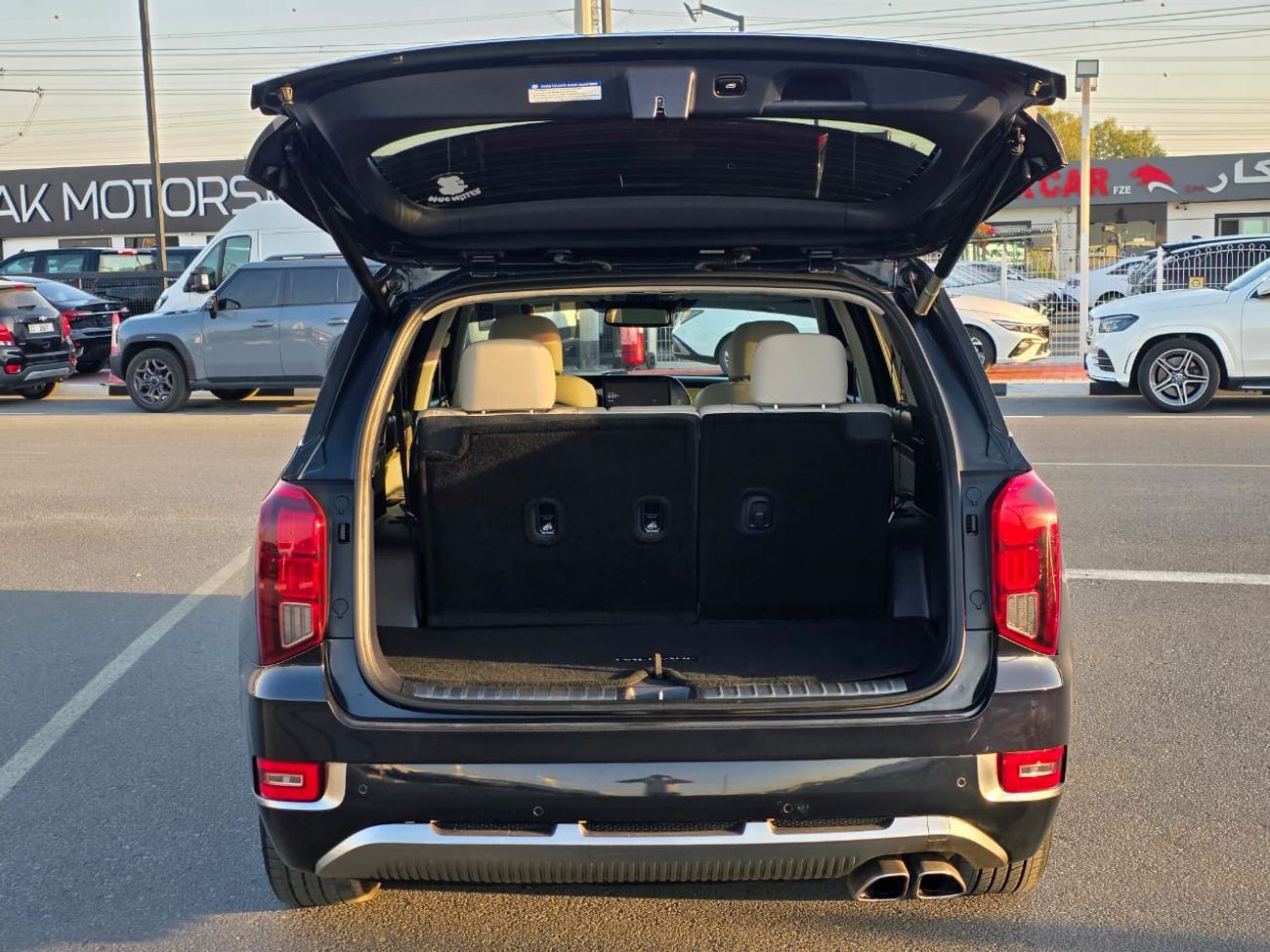 Hyundai Palisade 3.8L Calligraphy two sunroof , 360 camera and parking sensors