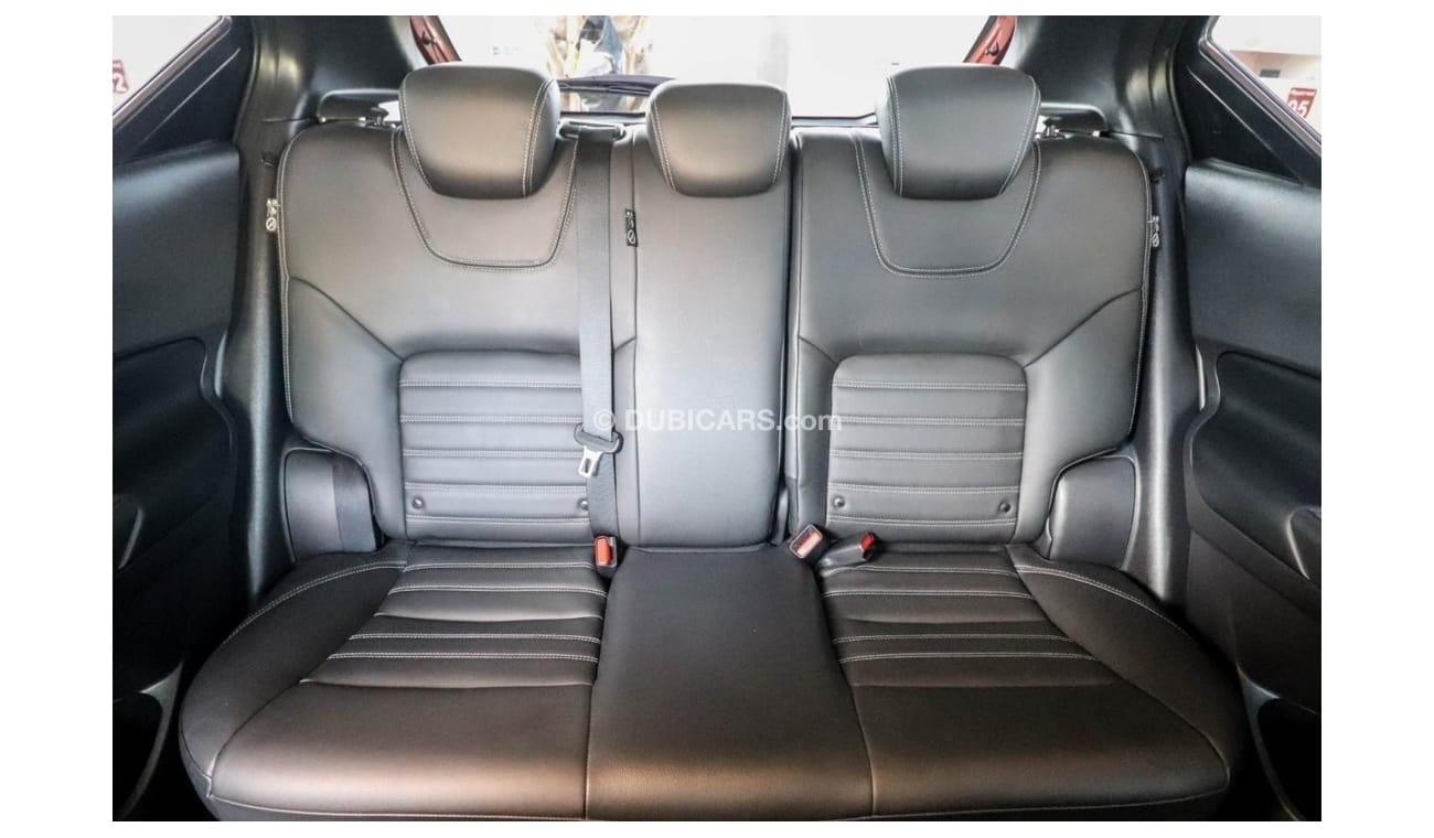 نيسان كيكس SL