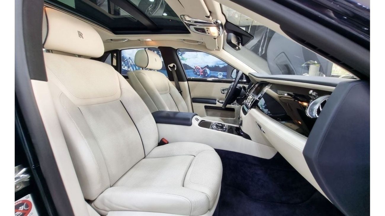 Rolls Royce Ghost Std SPECIAL OFFER RR GHOST 2016 GCC IN PERFECT CONDITION FULL SERVICE HISTORY FOR 520K AED