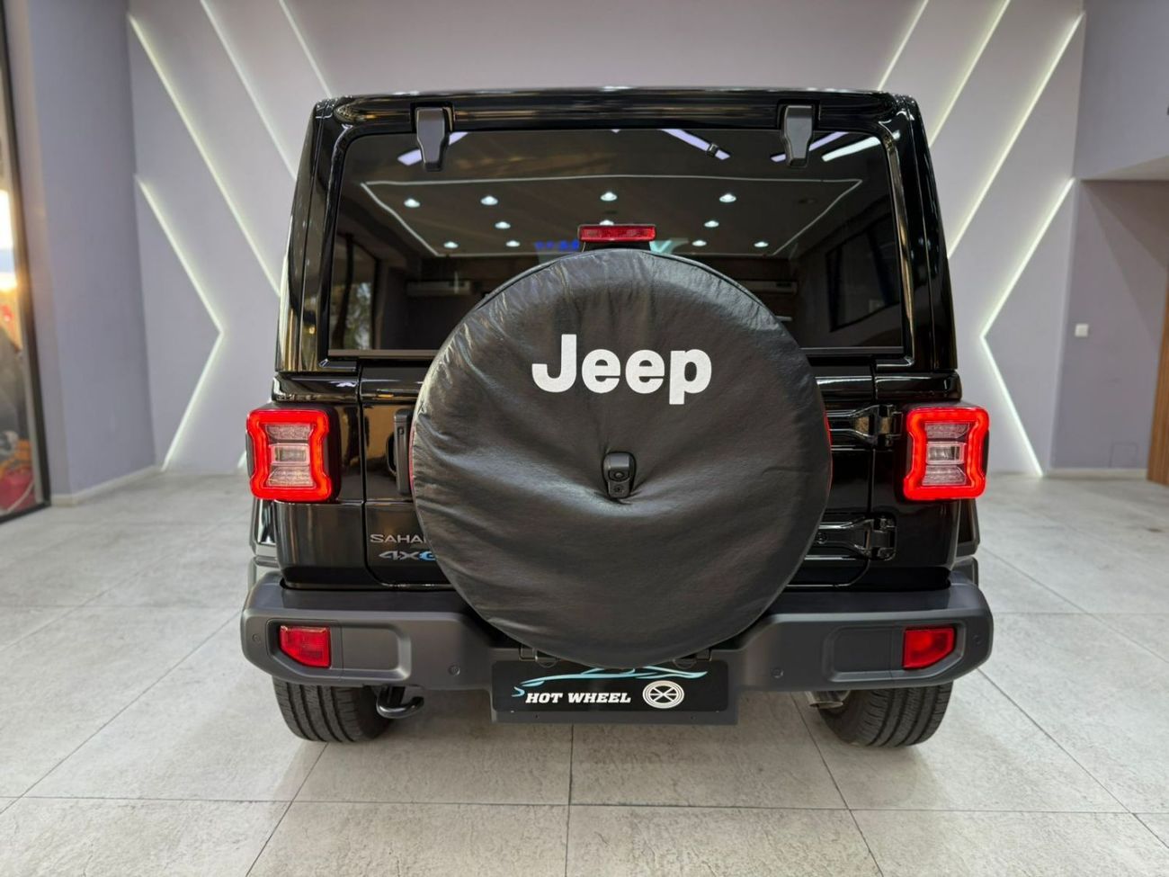 Jeep Wrangler Unlimited Sahara 2.0L A/T