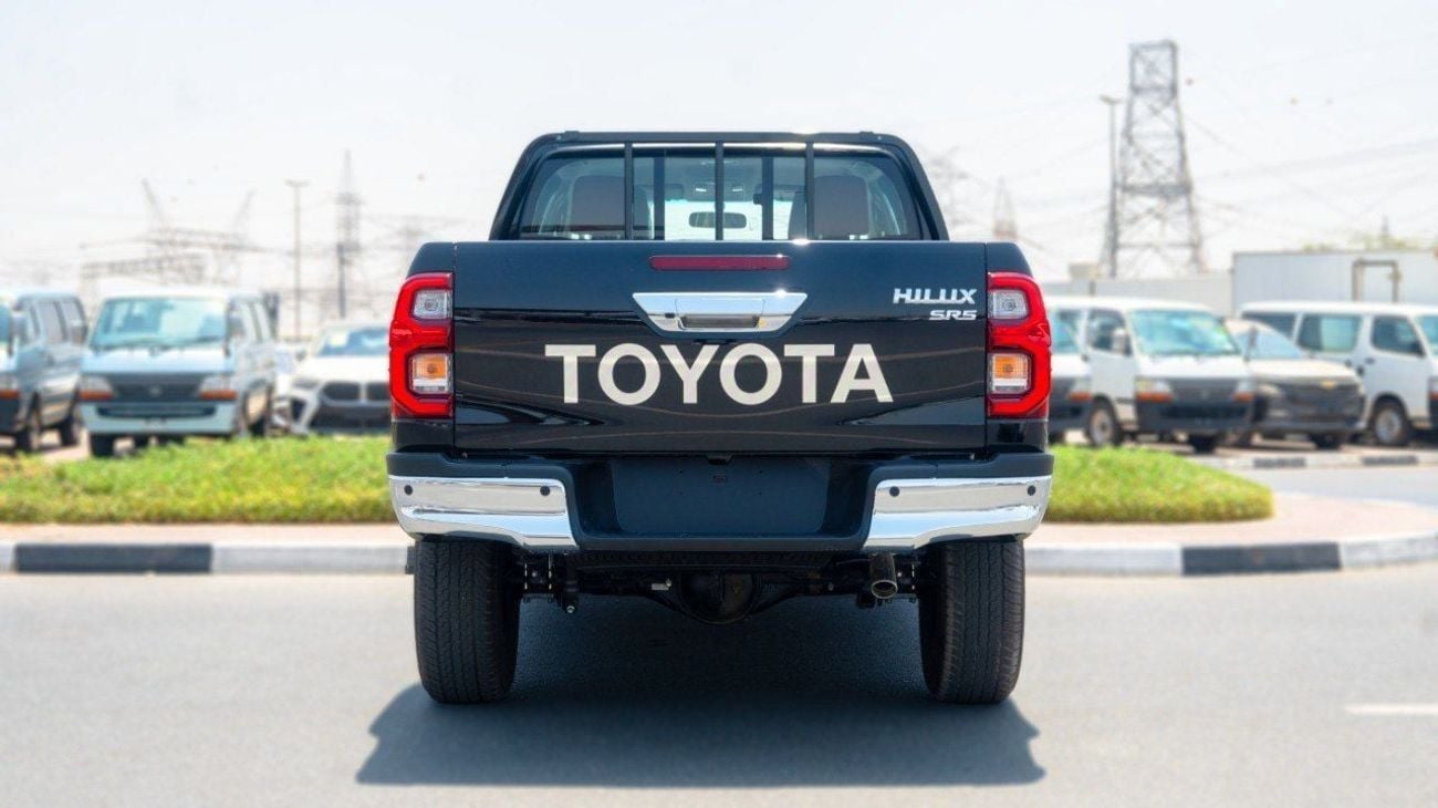 تويوتا هيلوكس SR5 4.0L Petrol 6 Cylinder