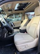 Toyota 4Runner SR5 Premium 4WD Full Option