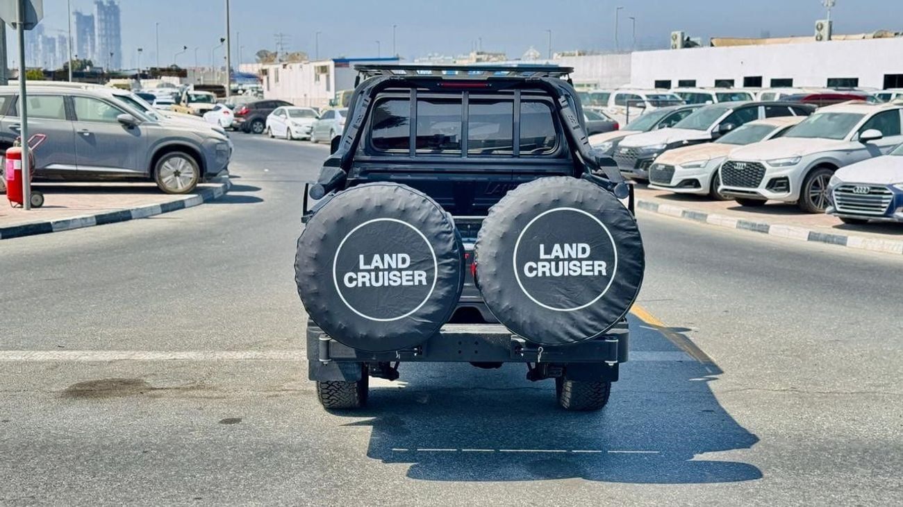 تويوتا لاند كروزر بيك آب -