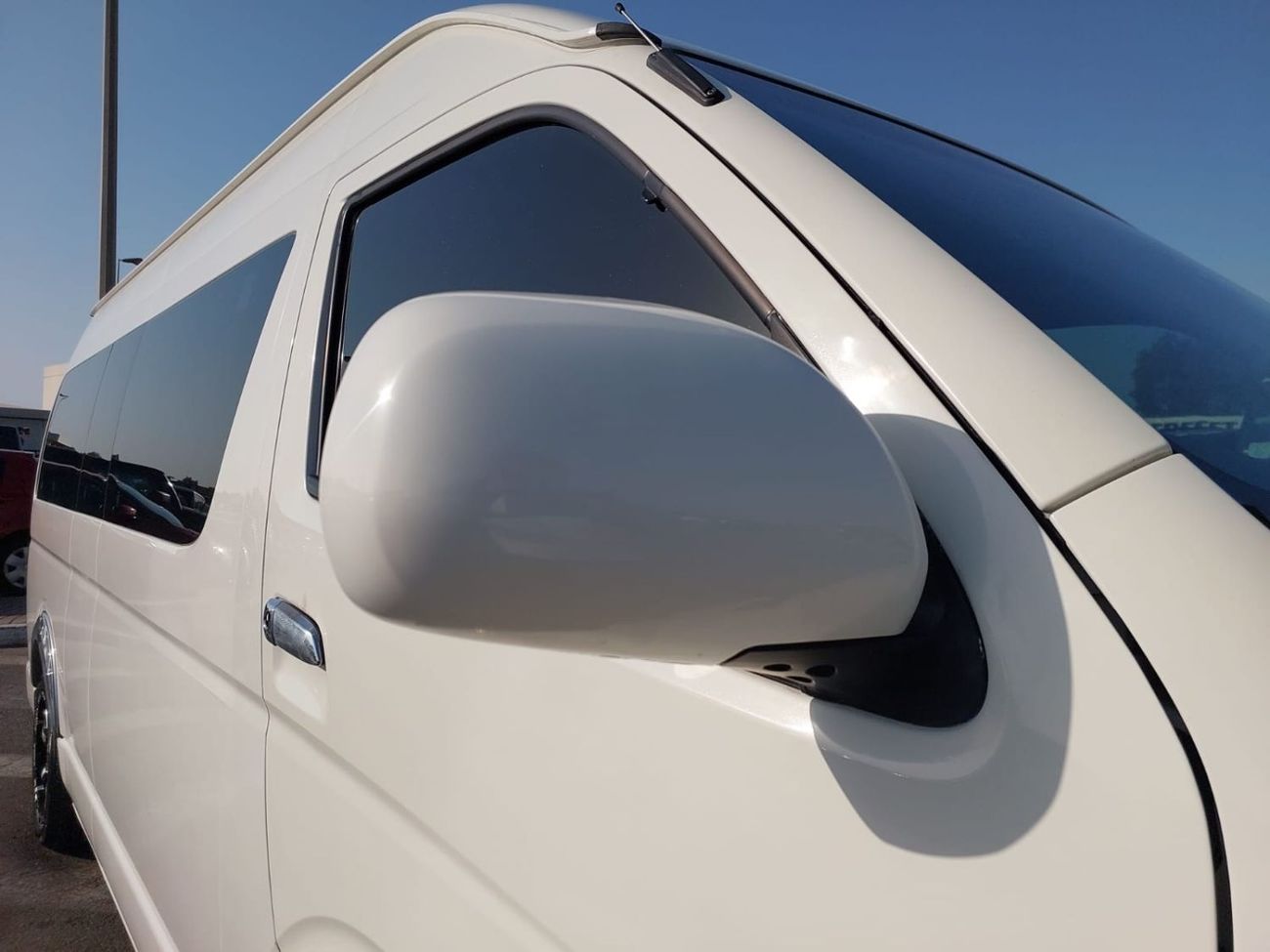 تويوتا هاياس TOYOTA HIACE COMMUTER VAN RHD 2014 MODEL 3.0 L DIESEL AUTOMATIC(PM21971)