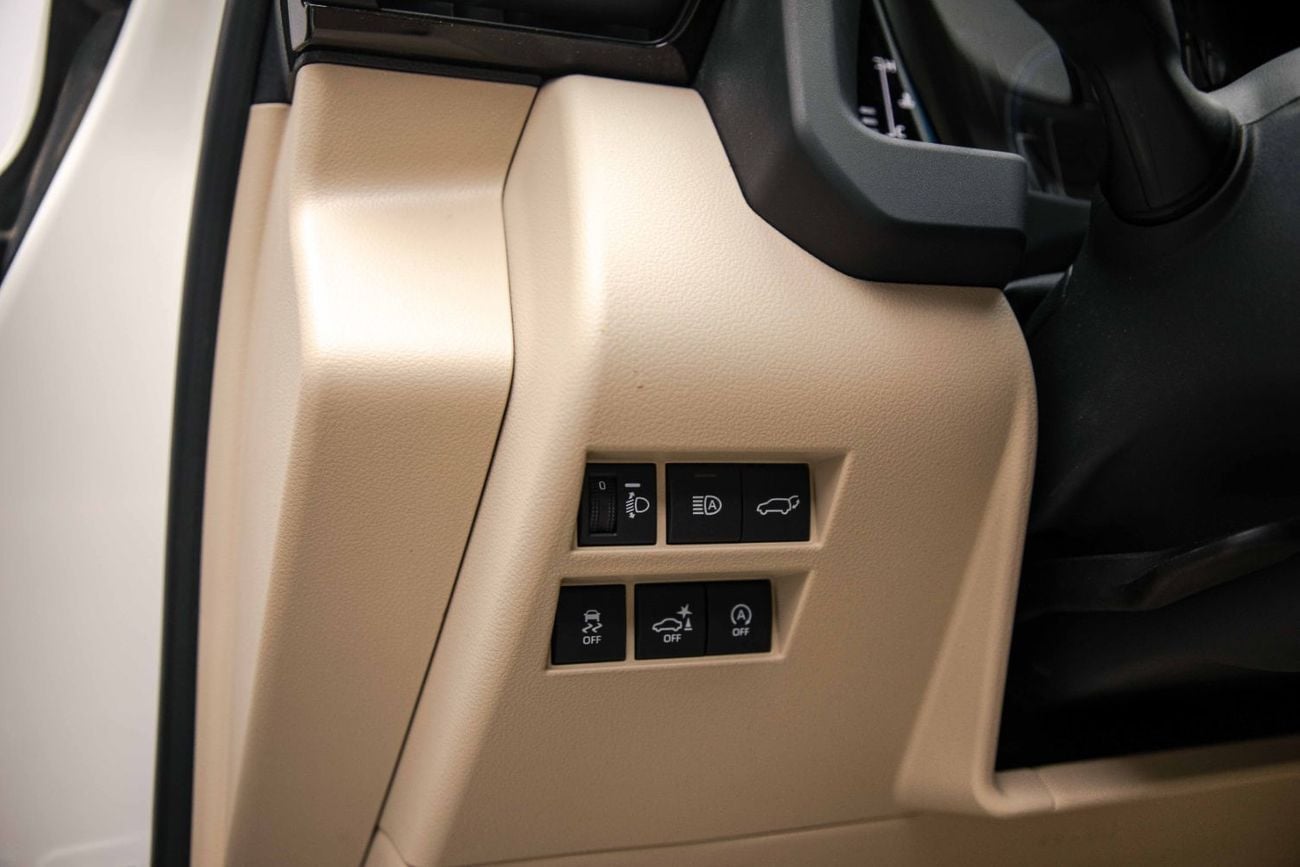 تويوتا لاند كروزر GXR 3.5L - White Inside Beige | Export Only