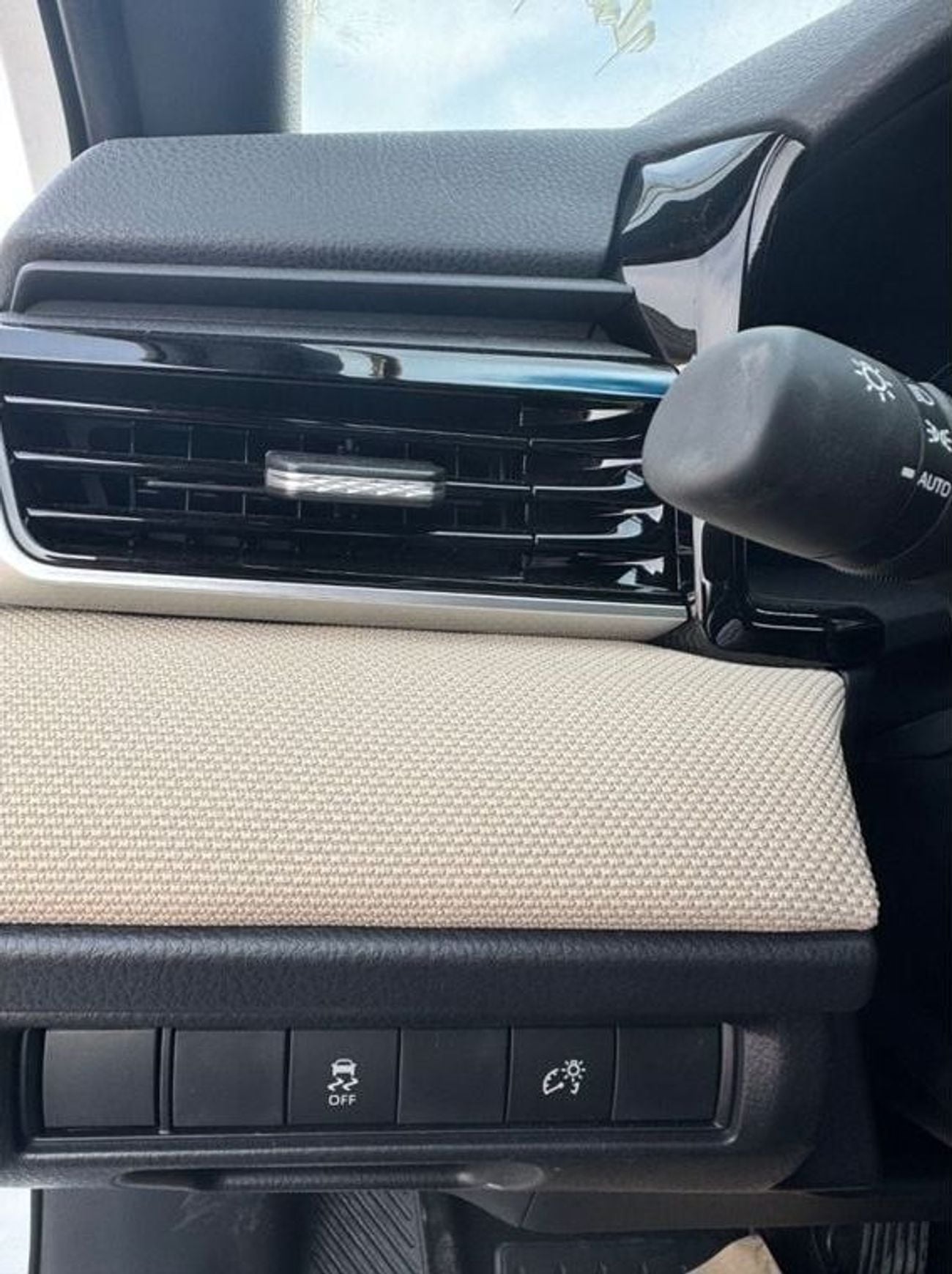 Toyota Camry GLE HEV