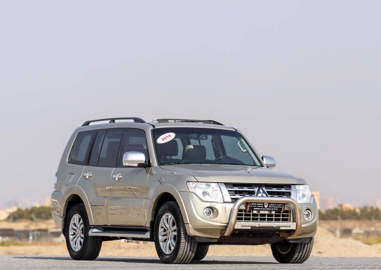 ميتسوبيشي باجيرو GLS 3.8L Mitsubishi Pajero 2014 3.8L full option v6 GCC accident-free in excellent condition